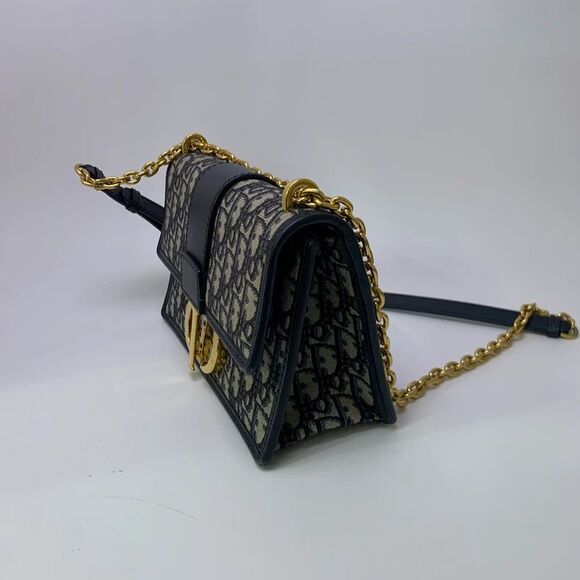 Dior Women Pre-Loved Bag Very Good Condition - Picture 3 of 9